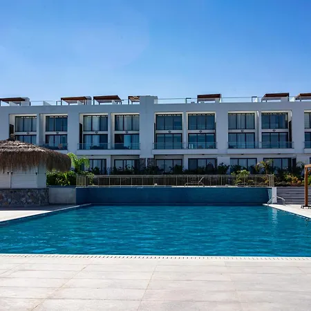 Family Large In Bahceli Lägenhet