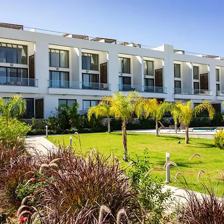 Family Large In Bahceli *