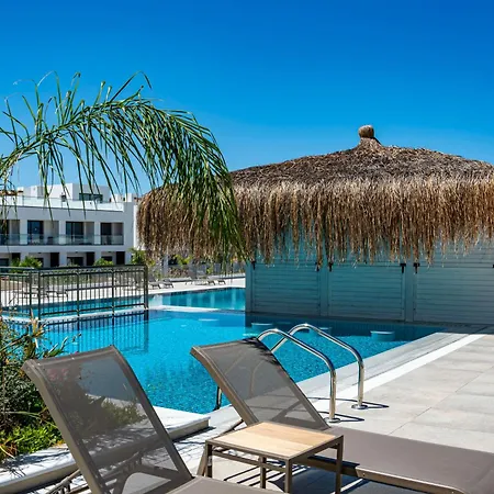 Family Large In Bahceli Апартаменты Aglantzia