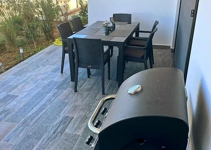 Family Large In Bahceli *